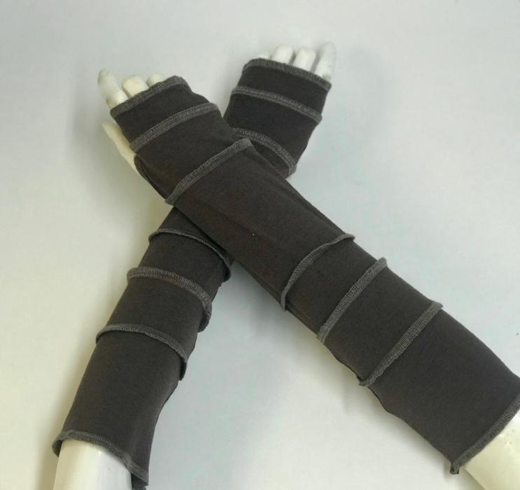Brown with Brown Arm Warmers