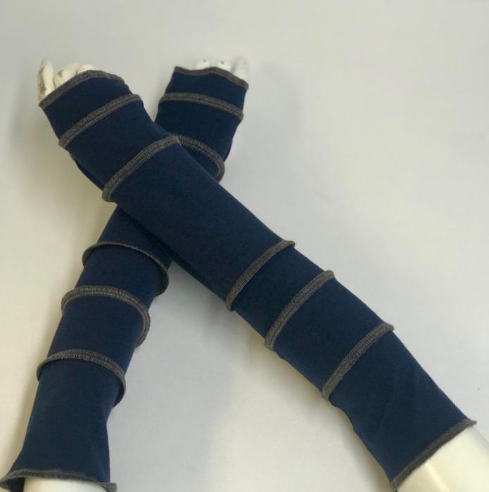 Navy with Brown Arm Warmers