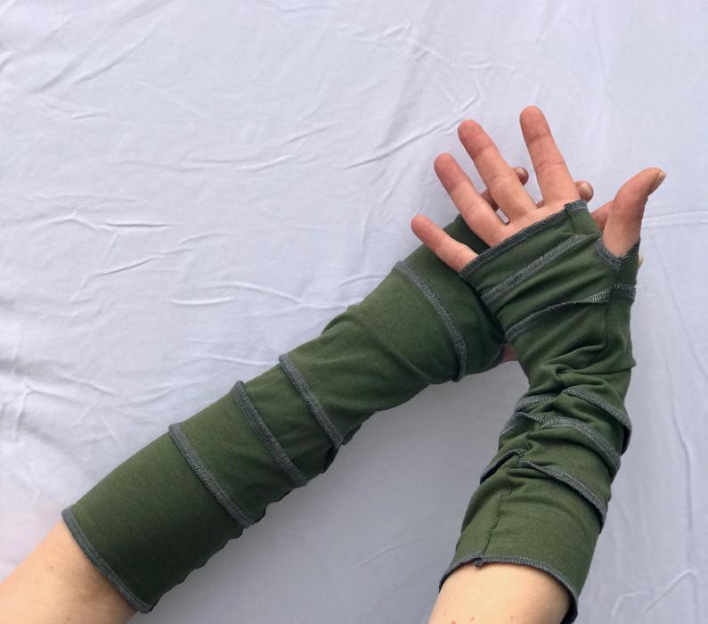 Moss Green with Grey Arm Warmers